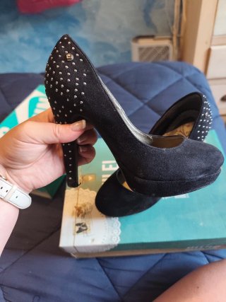 Zapatos tacón Mustang negros talla 35