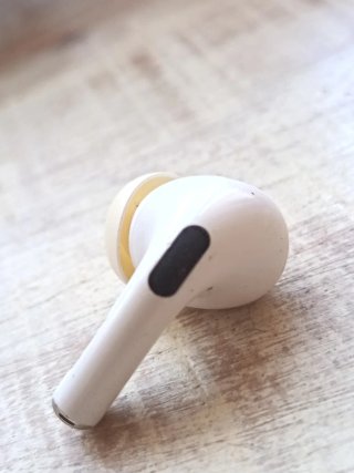 AirPod Pro 2 - Lado Izquierdo