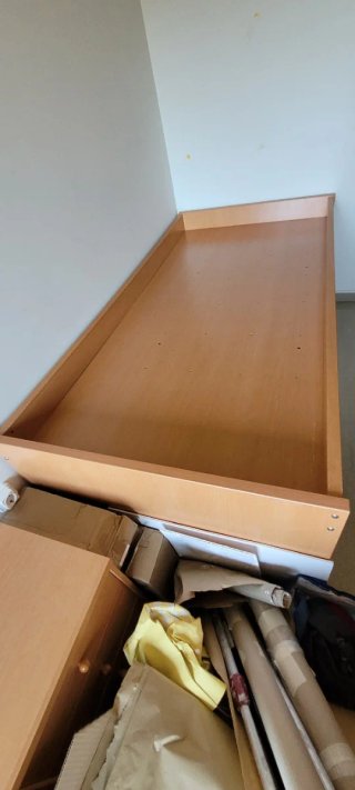 Mueble Cama Madera y Blanco