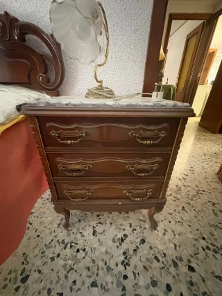 Conjunto de cómoda, 2 mesillas y aparador
