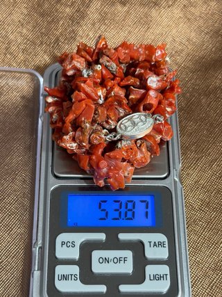 Collar coral rústico con cierre de plata