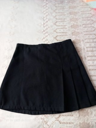 Lote 2 minifaldas (colores negro y azul