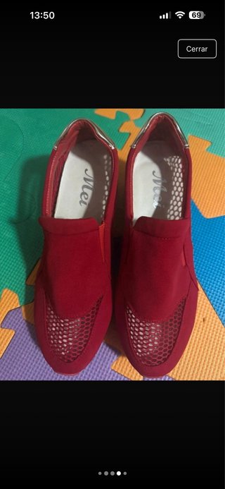 Zapatillas deportivas rojas verano