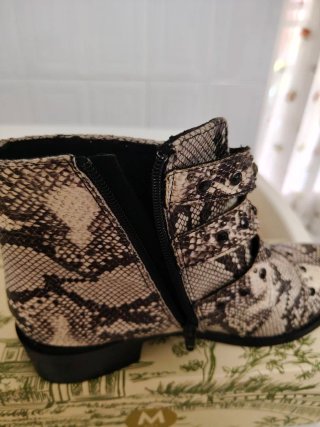 Botines serpiente Talla 37