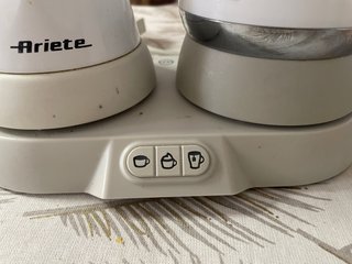 Cafetera Eléctrica , Espumador de leche ,hervidora