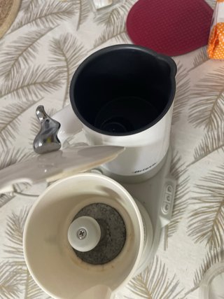 Cafetera Eléctrica , Espumador de leche ,hervidora