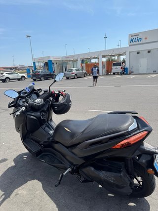 Yamaha XMAX 300 Negra Automática