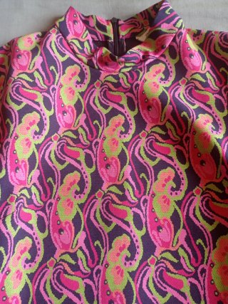 Vestido mini estampado pulpos manga corta