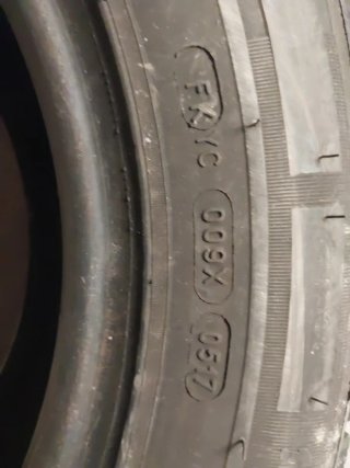 195 70 R15C 104 102