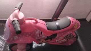 Moto correpasillos Minnie Mouse rosa
