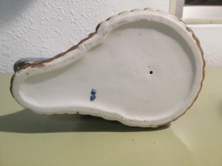 Figura cerámica mujer
