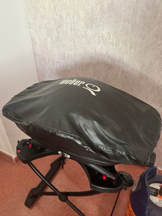 Barbacoa Weber Q2000 + Mesa + Funda + Bombona