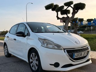 Peugeot 208 2016