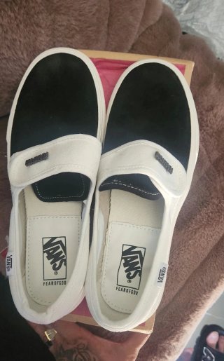 Zapatillas Vans Slip-On Negras y Blancas