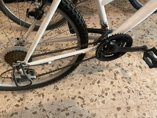 Bicicleta urbana con cesta