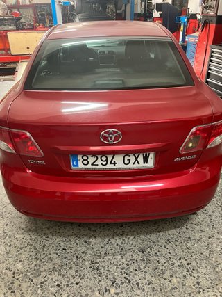 Toyota Avensis 2.0 2010