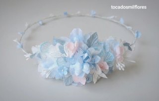 Corona de comunión flores azul y rosa