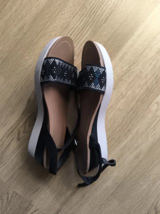 Sandalias Tex negras y plateadas