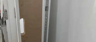 Puerta blindada blanca MCM