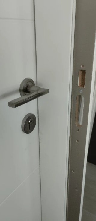 Puerta blindada blanca MCM