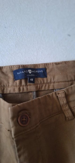 Pantalón Álvaro Moreno Marrón talla 48