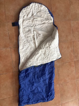 Saco de dormir infantil azul con dibujo