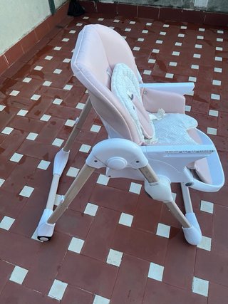 Trona de bebé rosa