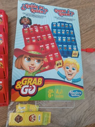 Juego Quién es Quién Viaje Hasbro
