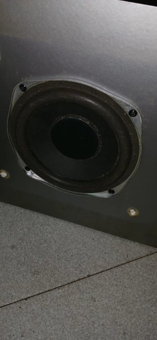 Lote 2 altavoces JVC y Logitech