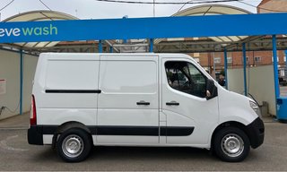 Nissan NV400 2019