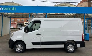 Nissan NV400 2019