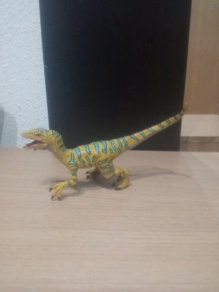 Lote 6 dinosaurios de juguete