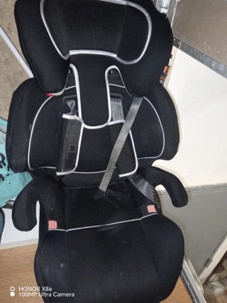 Silla de coche negra
