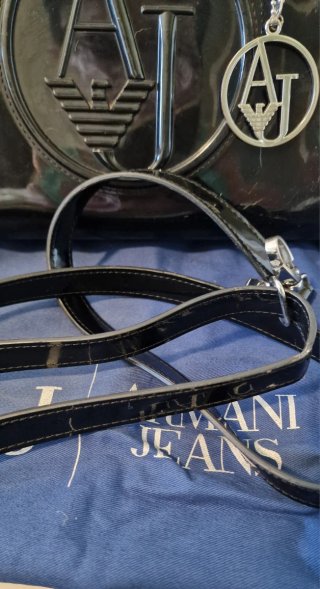 Bolso Armani Jeans Charol Negro