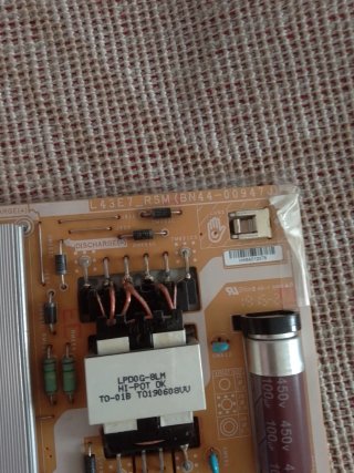 Fuente Alimentación Samsung UE43RU7105K