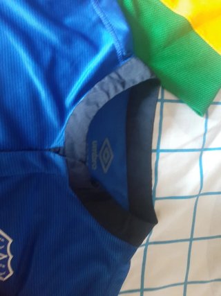 Camiseta Fútbol Brasil Talla l las 3 camiseta x 10