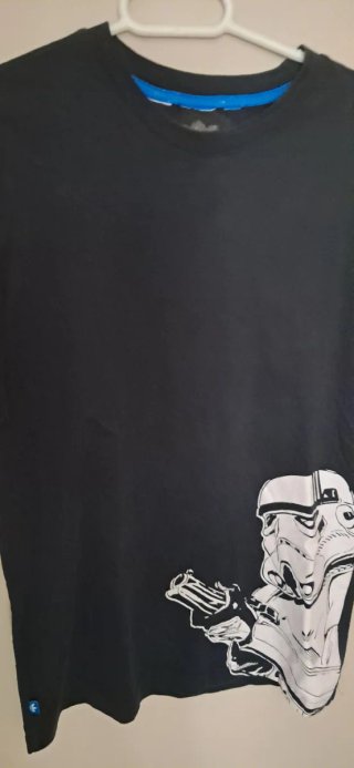 Camisetas Variadas Talla S. Adidas. Cada una 4 eur