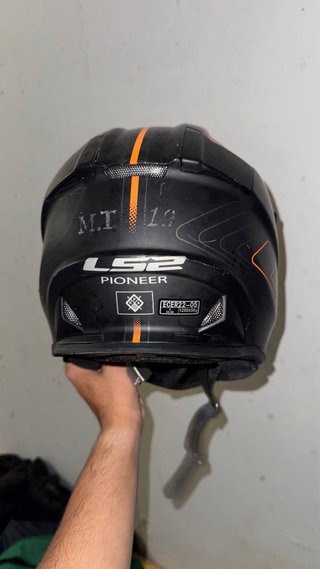 Casco LS2 Negro y Naranja
