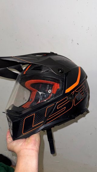 Casco LS2 Negro y Naranja