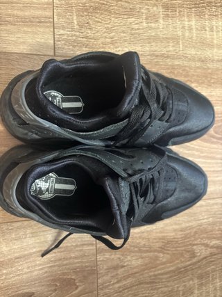 Nike Air Huarache Talla 37.5 EU (4 UK)