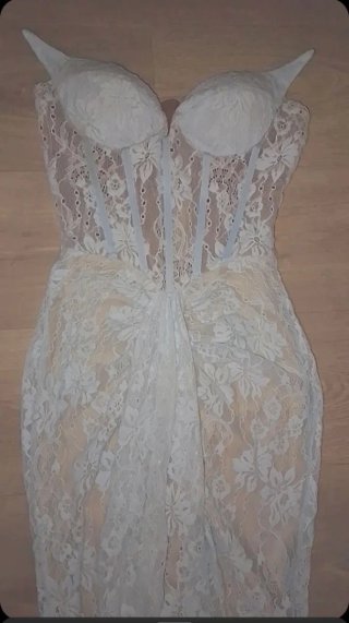 Vestido de fiesta encaje azul cielo tela estirable