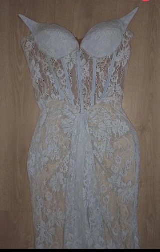 Vestido de fiesta encaje azul cielo tela estirable