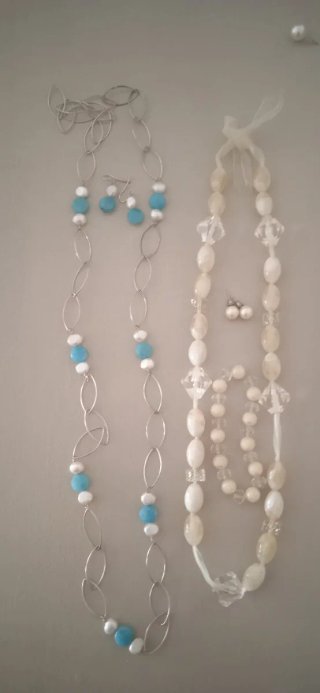 2 Collares Largos con Pendientes a Juego