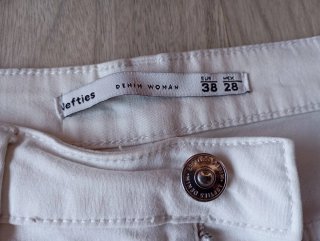 Lote 3 tejanos talla 38 mango Lefties y sin marca