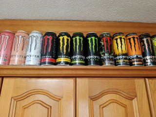 Latas Monster,Energety, Fanta y Coca-Cola