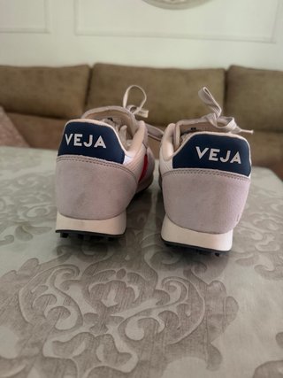 Zapatillas Veja Mujer Gris y Blanco