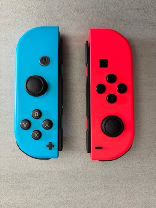 Nintendo Switch Rojo/Azul Completo