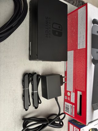 Nintendo Switch Rojo/Azul Completo