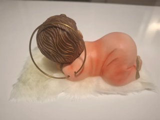 Niño Jesús durmiendo con halo