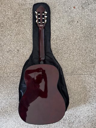 Chitarra 6 corde (senza corde) + custodia